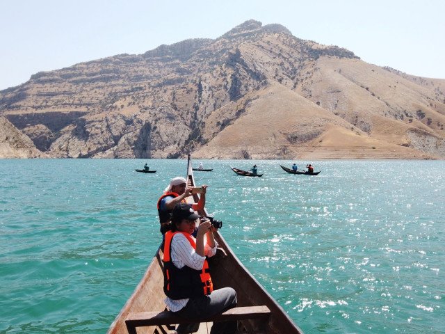 Launch of Sulaymaniyah-Dukan Heritage Boat Club, July 2023, Lake Dukan, Iraq (Experience Wilderness / © Waterkeepers Iraq-Kurdistan, 2023)