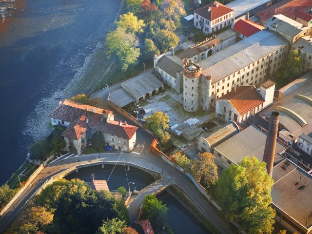 Bird's eye view of the House of the Water Warden, where the Ecomuseum's headquarters are located, with the VelVis velvet factory (1839), Vaprio d'Adda. Credits: Mario Donadoni