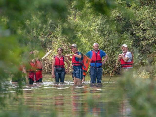 River trekking on the Judrio River during the Fluxjudri Festival: a collaboration between the Judrio River Contract and the Natisone River Contract – Giassico-Cormons - Enzo Cristancig – 2024